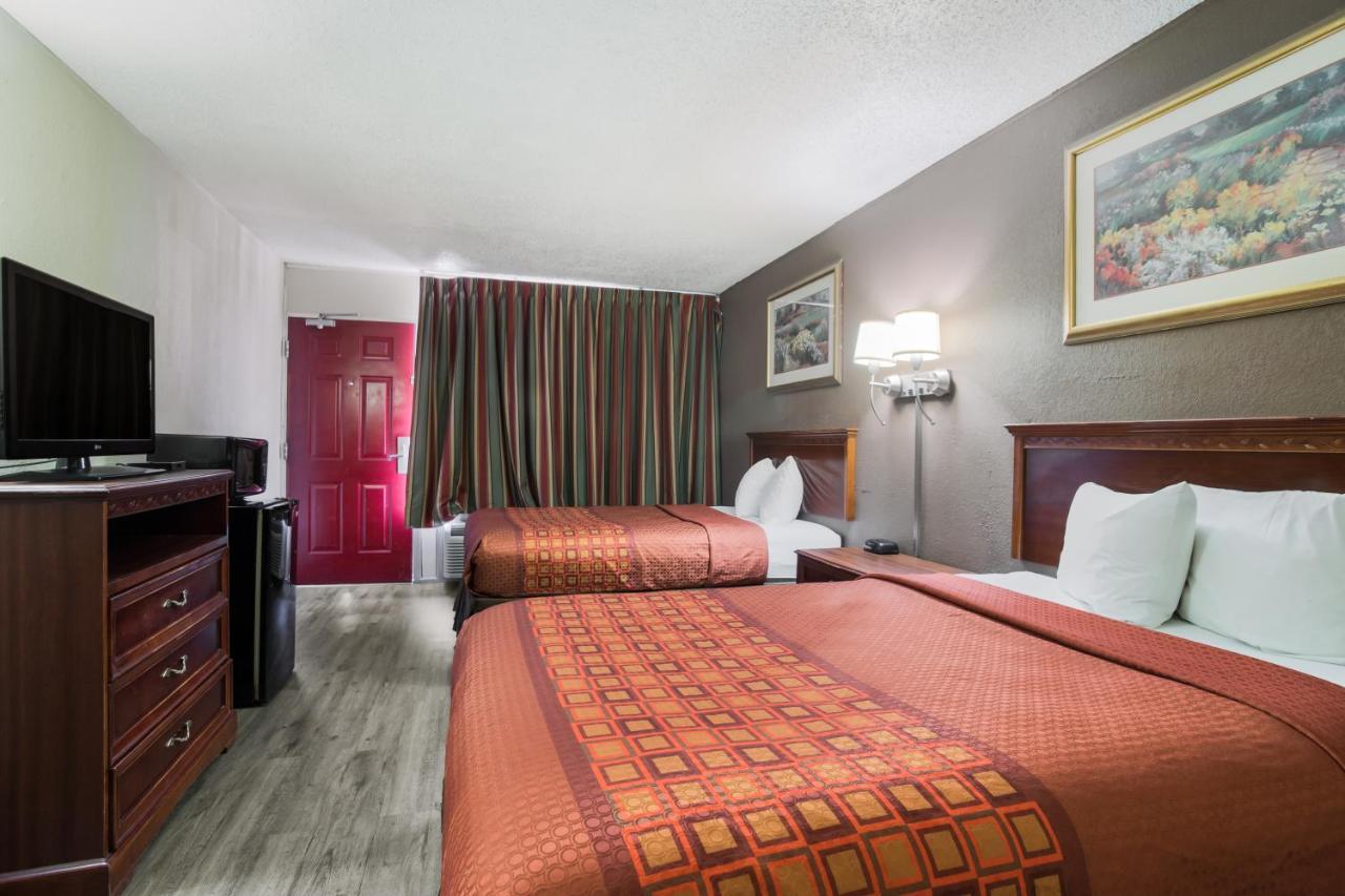 Americas Best Value Inn Tulsa I-44 Oakhurst Exterior photo